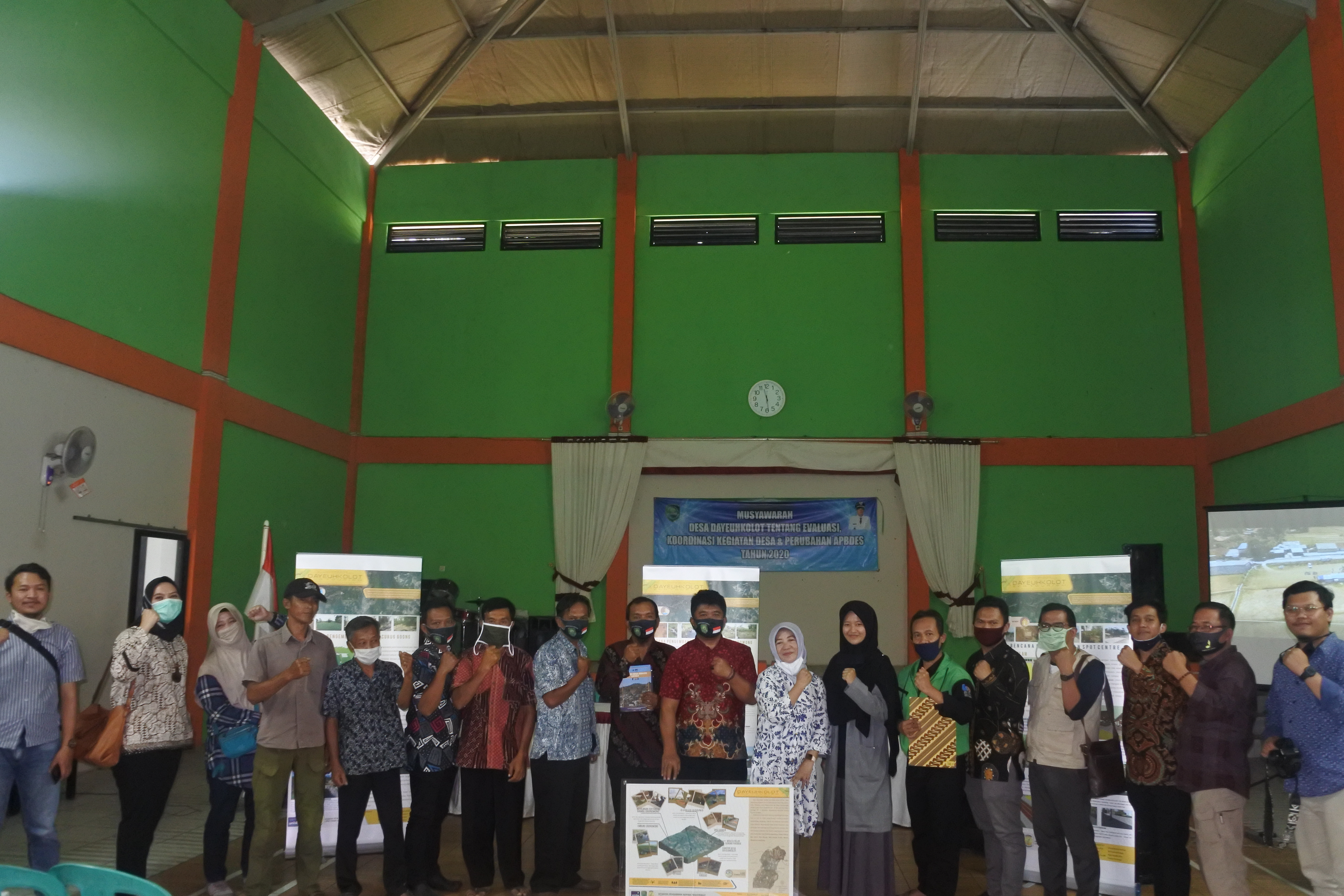 Kunjungan Tim LPPM dalam Rangka PKM ke Desa Dayeuh Kolot Subang